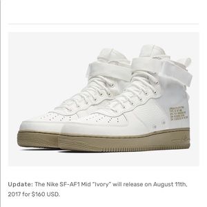 NIKE Air Force 1 Mid Ivory/Cargo Khaki